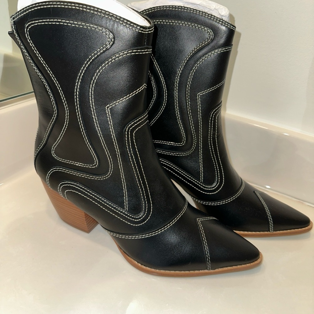 Matisse Aries Contrast-Stitched Black Leather Western Boots Anthro Size 8.5 NEW